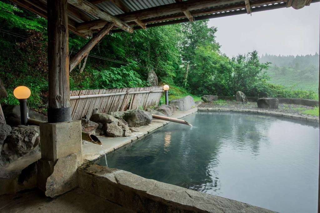 Oogi Onsen Oogiso Hotel Minamioguni Bagian luar foto